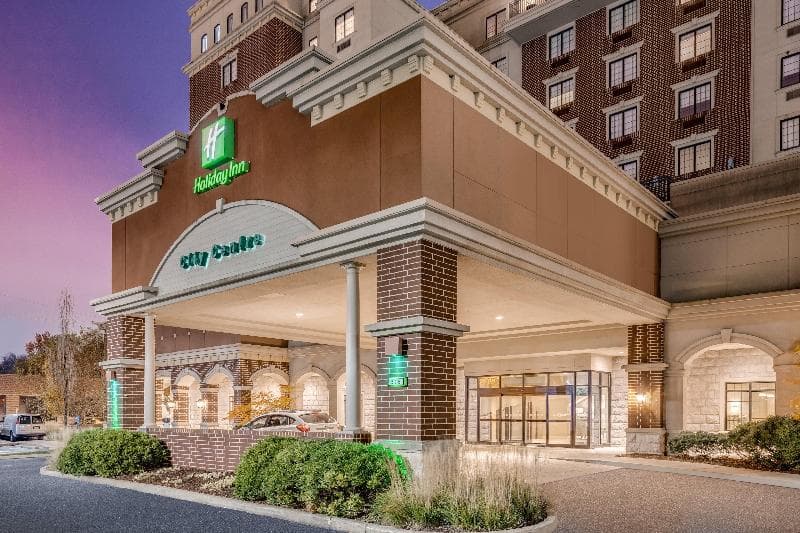 Holiday Inn Lafayette-City Centre 2
