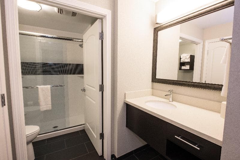 Staybridge Suites Albany Wolf Rd-Colonie Center 5