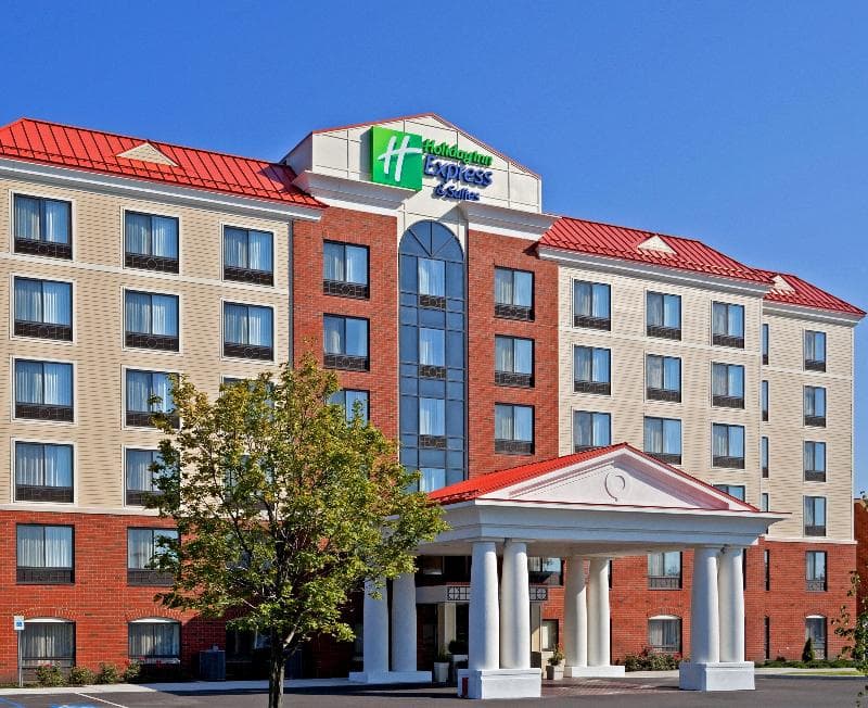 Holiday Inn Express & Suites Albany Airport Area - Latham photo 1