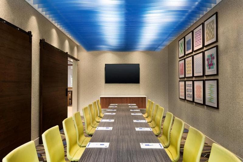 Holiday Inn Express And Suites Butler 1
