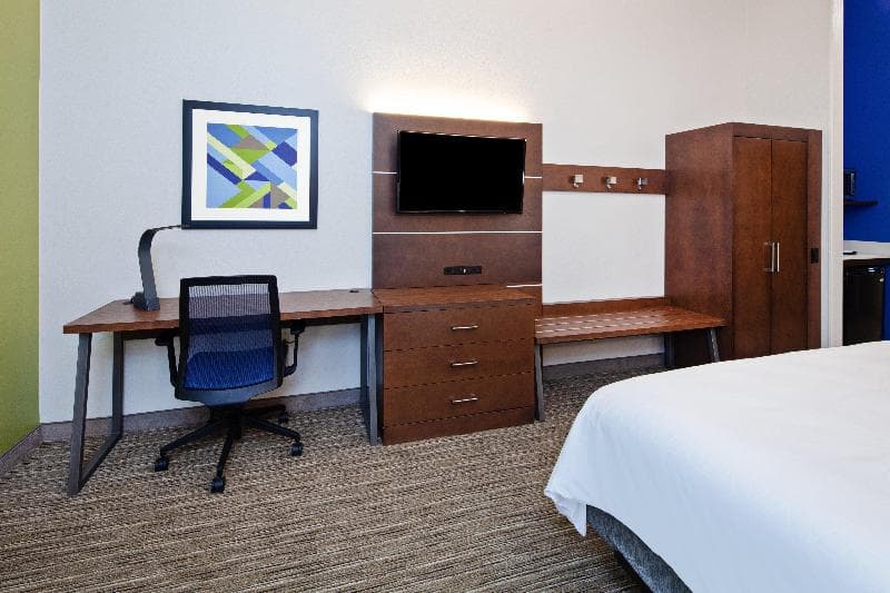 Holiday Inn Express & Suites Rancho Mirage photo 1