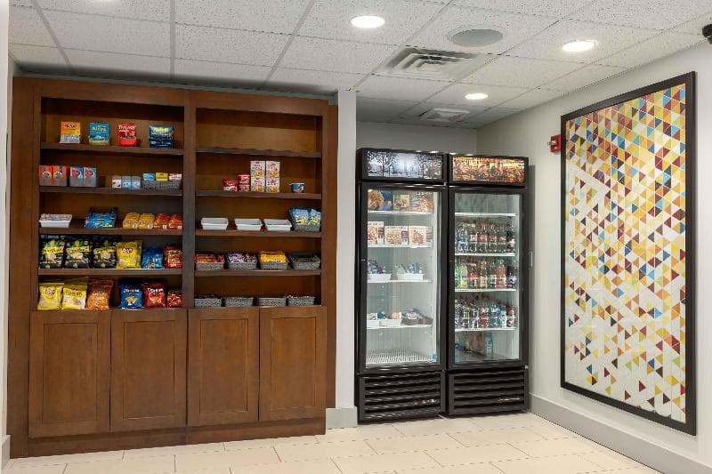 Holiday Inn Express & Suites Binghamton University-Vestal 5