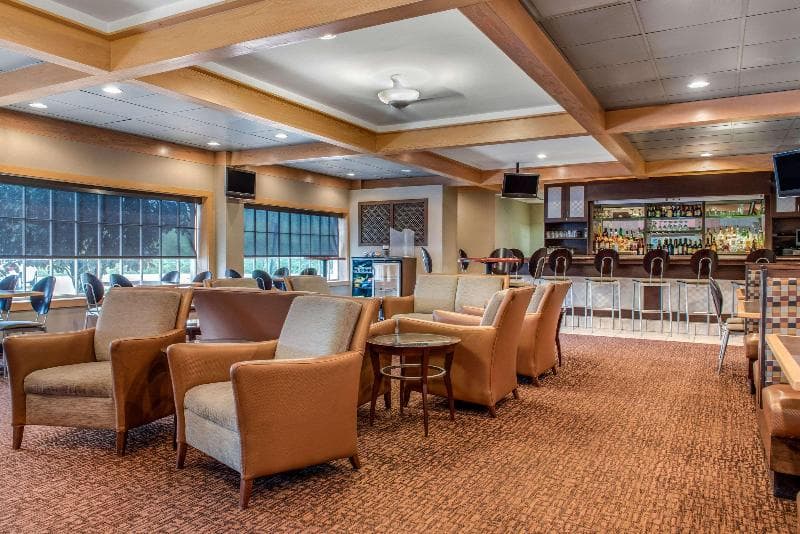 Quality Hotel Conference Center Cincinnati Blue Ash photo 1