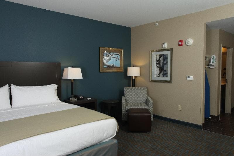 Holiday Inn Express And Suites Goldsboro Base Area 2