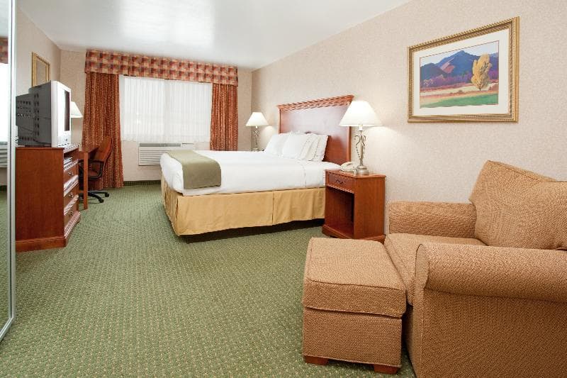 Holiday Inn Express And Suites Gunnison photo 1