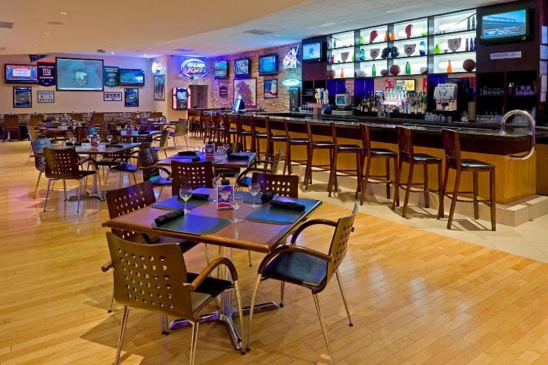 DoubleTree by Hilton Monroe Township Cranbury photo 1