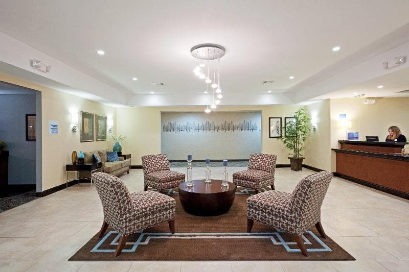 Holiday Inn Express And Suites Meriden 3