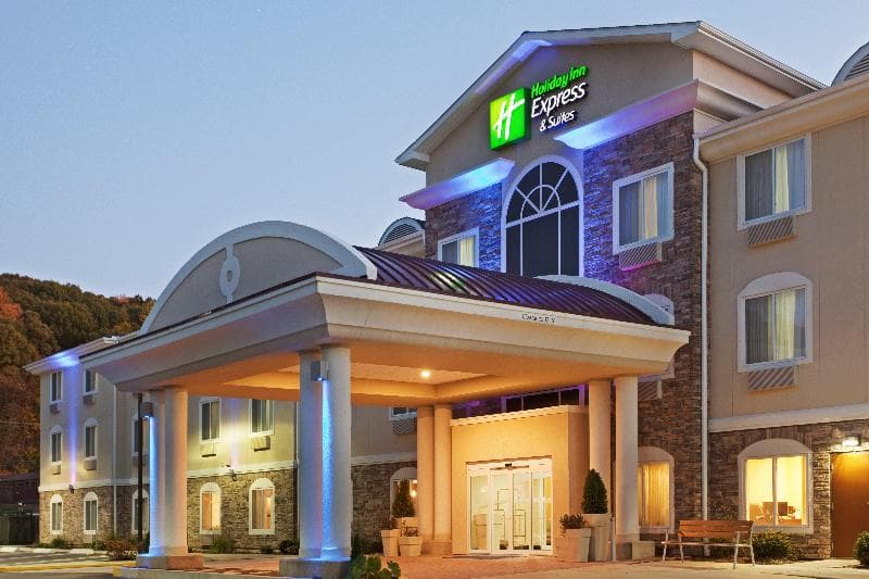 Holiday Inn Express And Suites Meriden photo 1