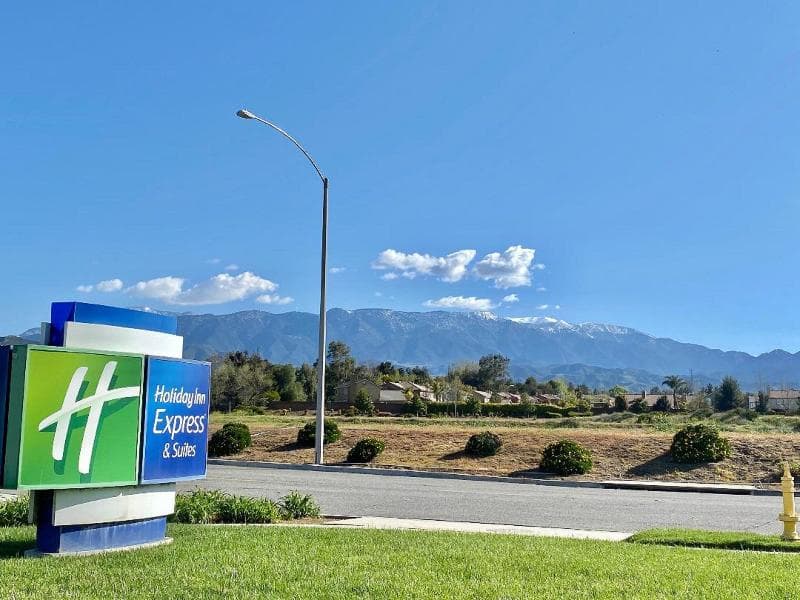 Holiday Inn Express & Suites Beaumont - Oak Valley 4