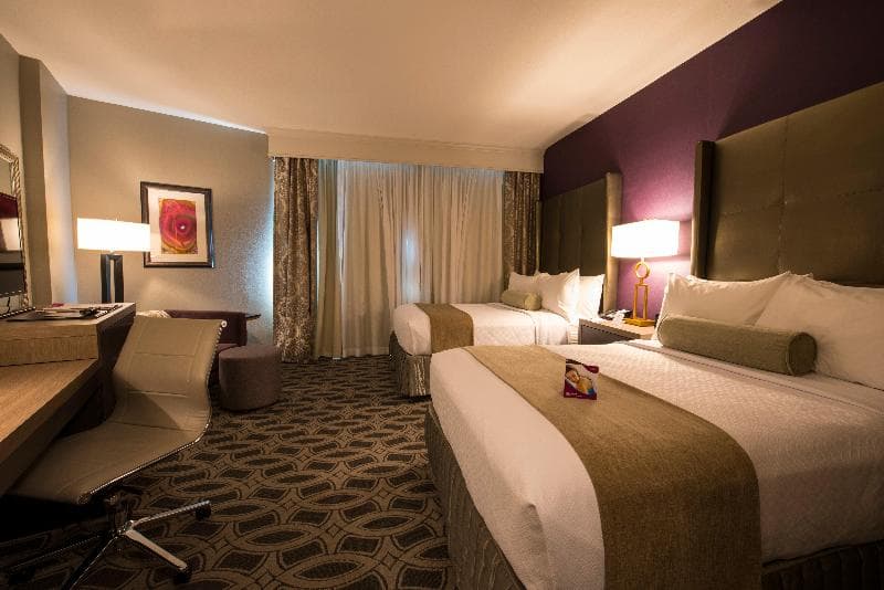Crowne Plaza Saddle Brook 5