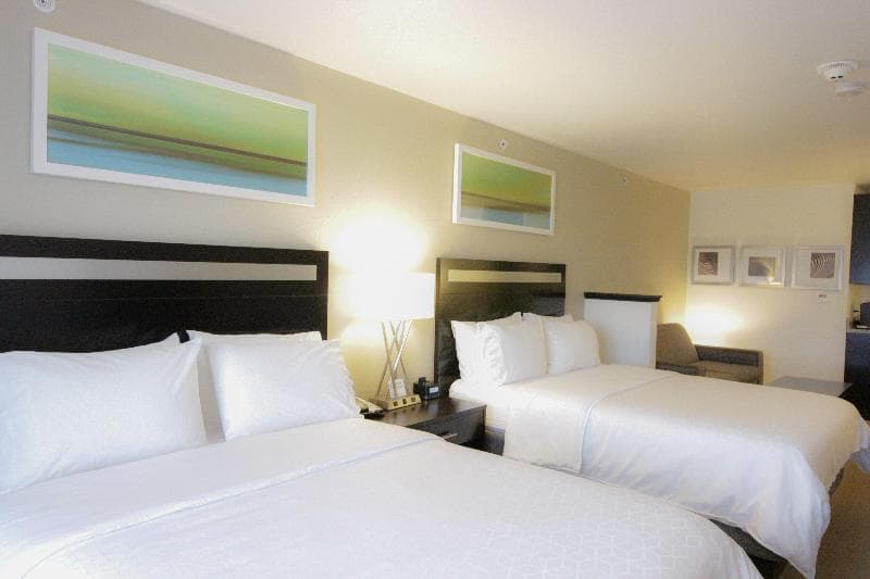 Holiday Inn Express & Suites Montgomery 4