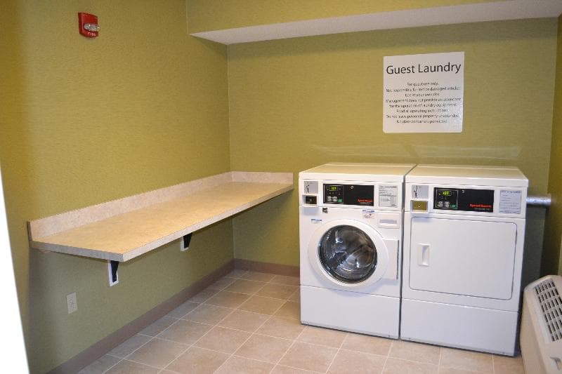 Holiday Inn Express & Suites Merrimack 3