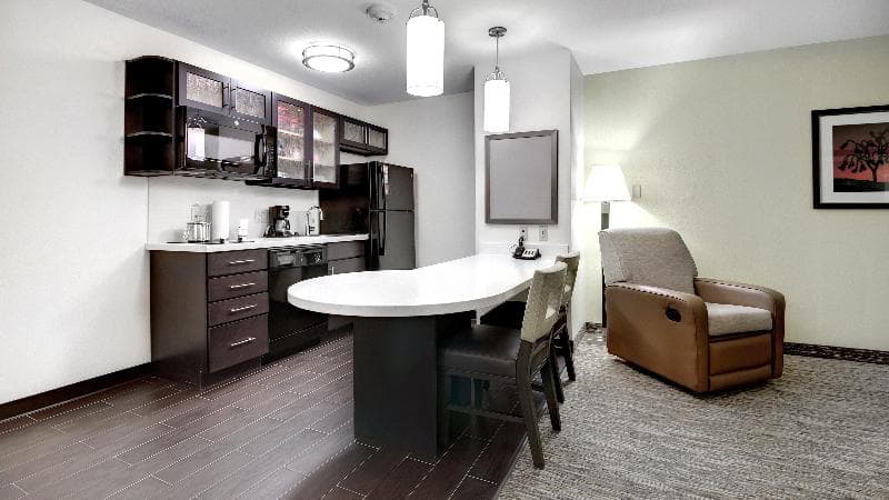 Candlewood Suites Waco 5