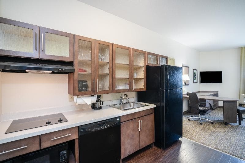 Candlewood Suites Auburn 4