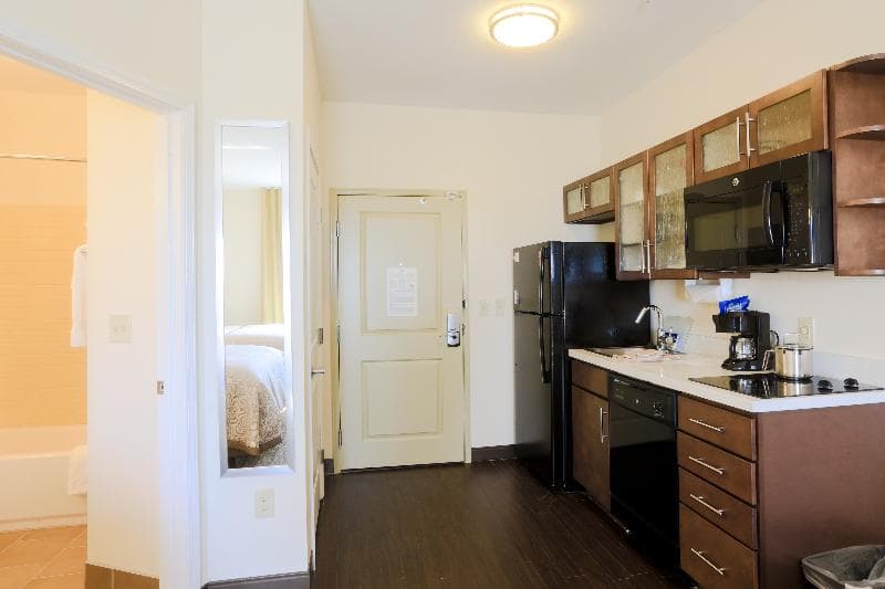 Candlewood Suites Auburn 5