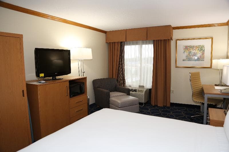 Holiday Inn Express And Suites Hou I-10 West Energy Corridor 3