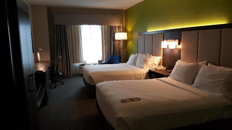 Holiday Inn Express And Suites Pearland 3