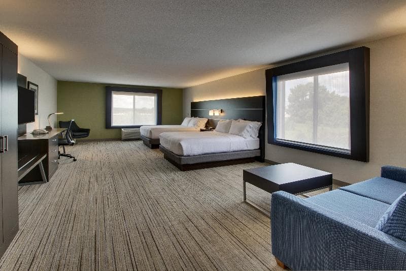 Holiday Inn Express And Suites Morris 4