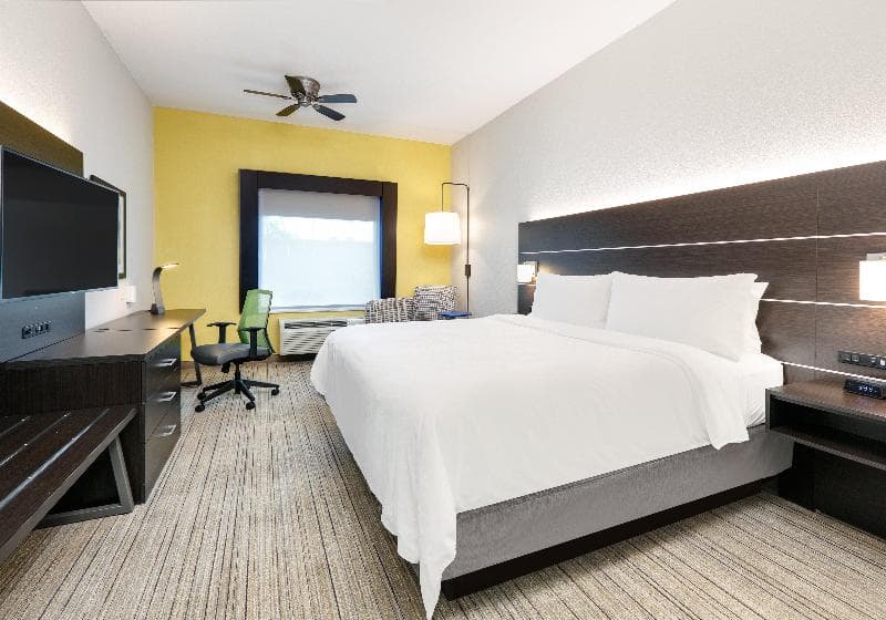 Holiday Inn Express And Suites Cleburne 5