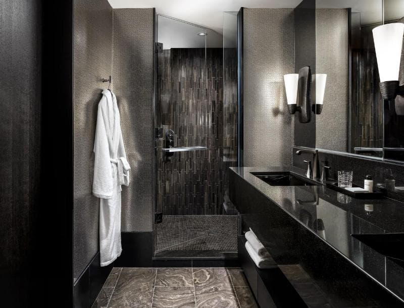 Bisha Hotel Toronto 4