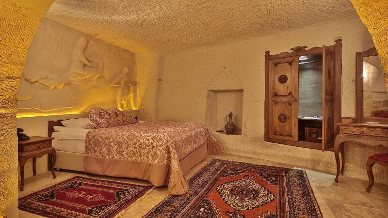 Phocas Cave Suites 4