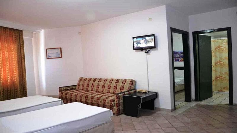 Gold Twins Family Beach Hotel 5