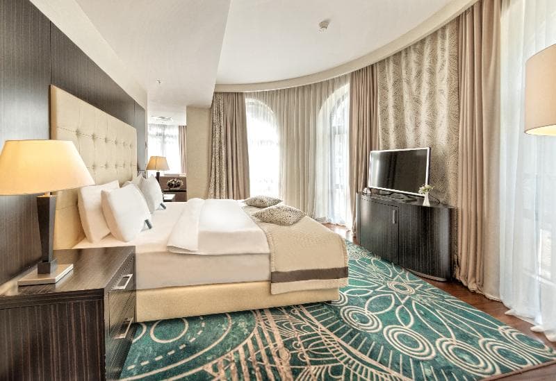 Crowne Plaza Borjomi 3