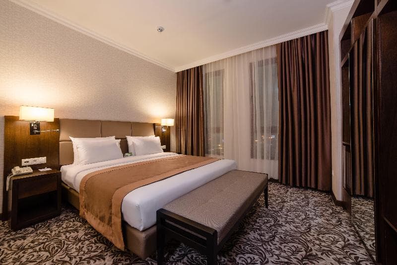 Holiday Inn Aktau 3