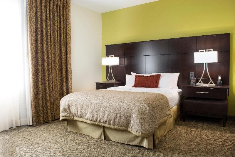 Staybridge Suites Chihuahua 5