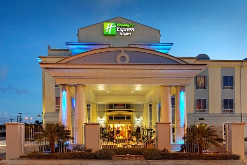 Holiday Inn Express & Suites Trincity Trinidad Airport 5