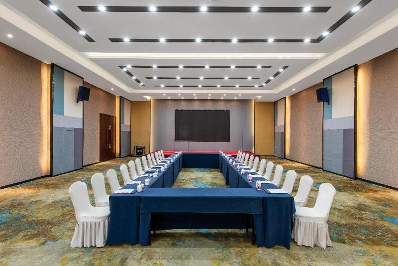 Holiday Inn Express Zhengzhou Airport photo 1