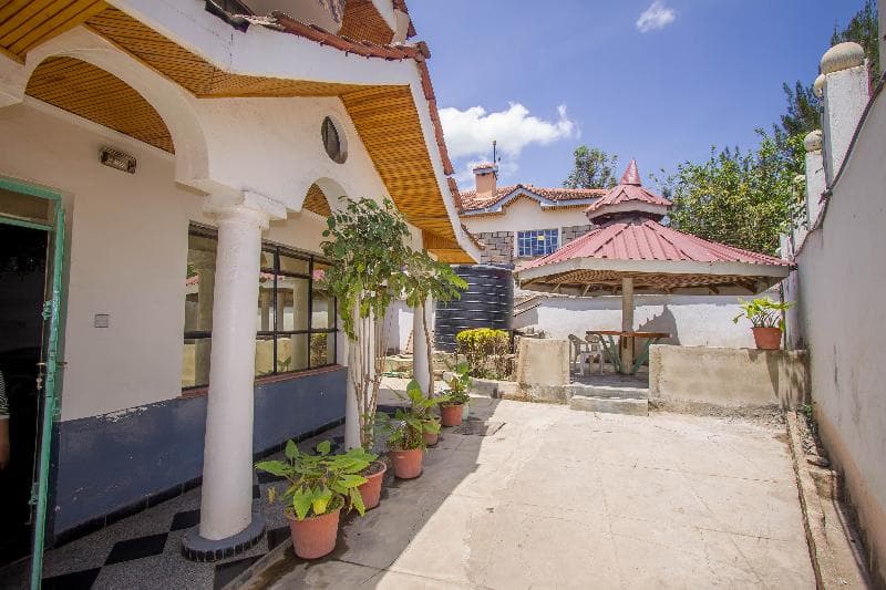 Nairobi Airport Rest House 4