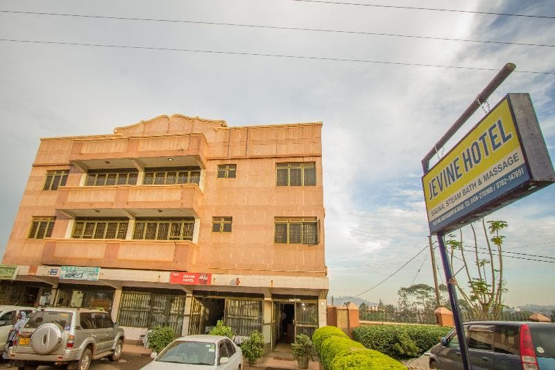 Jevine Hotel photo 1