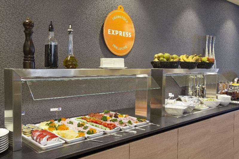 Holiday Inn Express Karlsruhe City Park 4