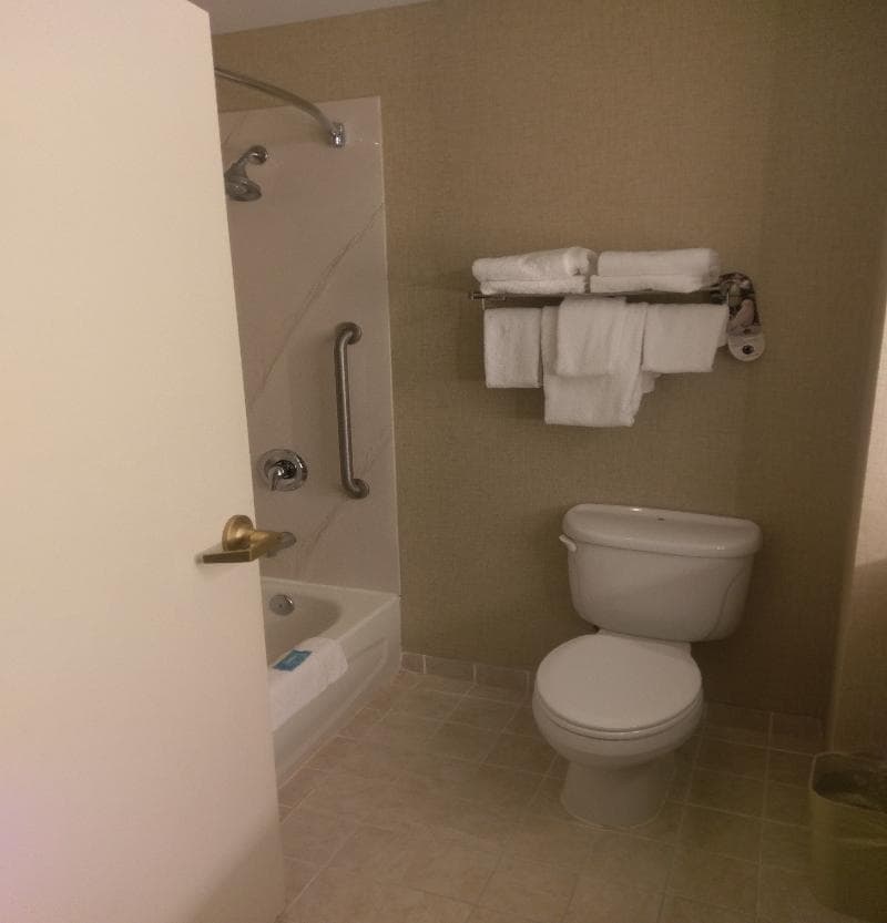 Holiday Inn Express & Suites Watertown-Thousand Islands 3