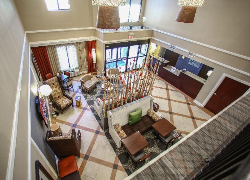 Holiday Inn Express And Suites Atlanta Emory Univer 4