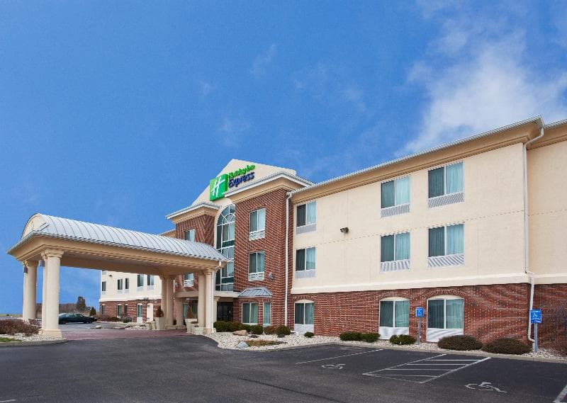 Holiday Inn Express And Suites Cincinnati Blue Ash 3