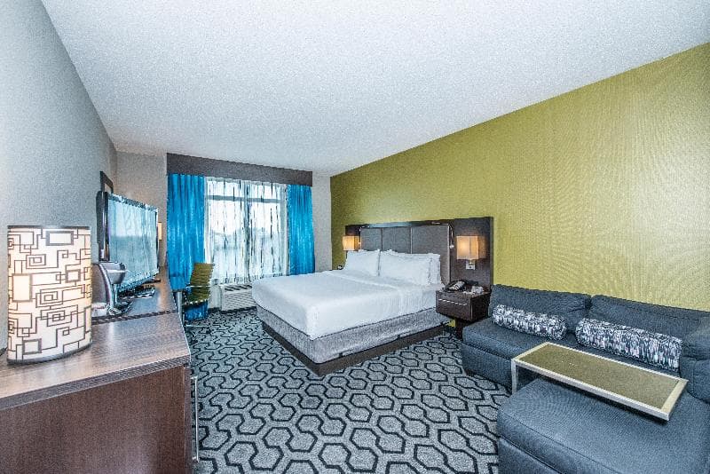 Holiday Inn Express And Suites Charleston Arpt Con 3