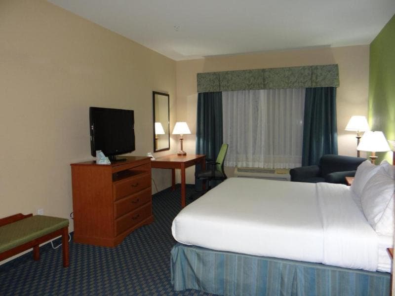 Holiday Inn Express And Suites Salisbury Delmar photo 1