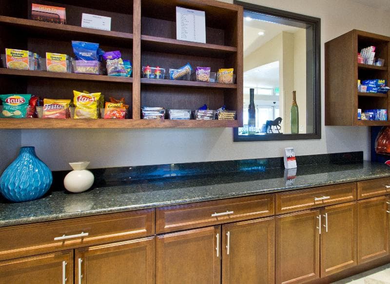 Holiday Inn Express And Suites Denver East Peoria 2