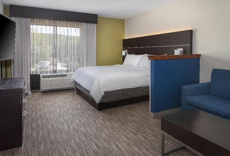 Holiday Inn Express & Suites Great Barrington - Lenox Area 5