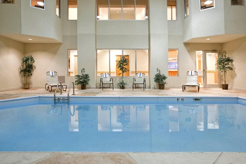 Holiday Inn Express And Suites Columbus Sw-Grove Cty 5