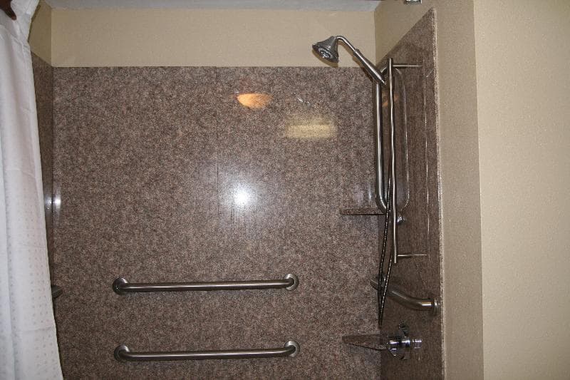 Holiday Inn Express And Suites Greenville 5