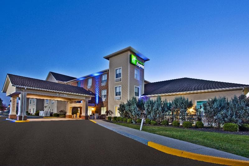 Holiday Inn Express And Suites Columbus Se-Groveport 2