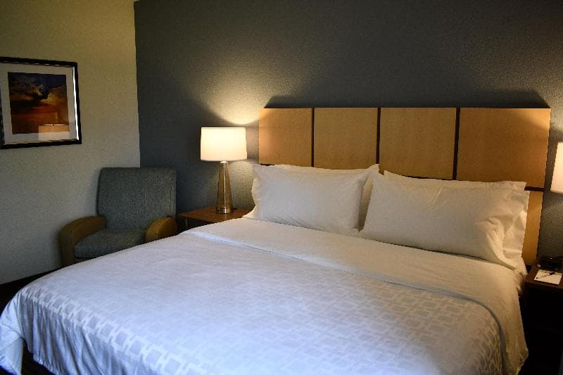 Candlewood Suites Grand Rapids Airport 4