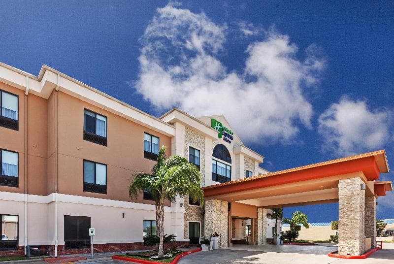 Holiday Inn Express And Suites Houston East 2