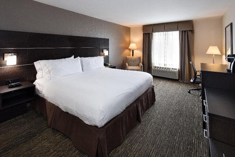 Holiday Inn Express And Suites East Wichita I 35 A photo 1