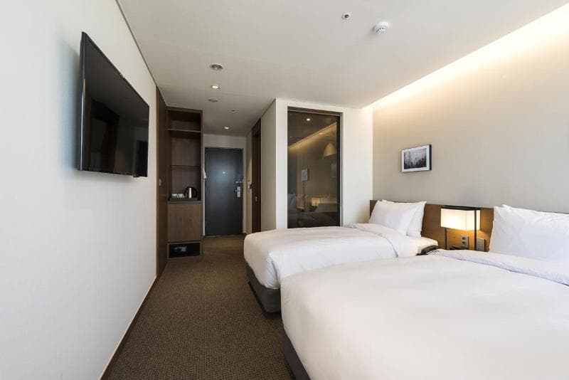 Ramada Encore By Wyndham Haeundae 4