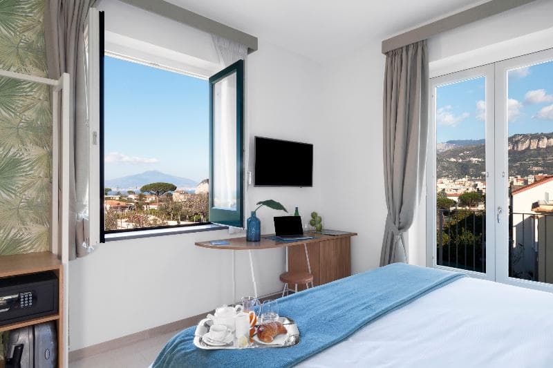 Unconventional Sorrento photo 1