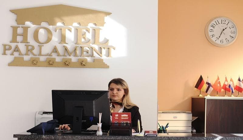Parlament Hotel 5